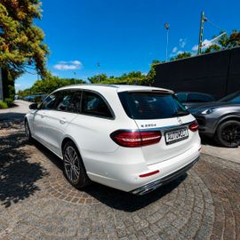 Mercedes E 220 - 4