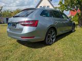 Skoda Superb 19" Sthzg Canton RFK Kessy Pano ACC AHK - Skoda Superb von privat