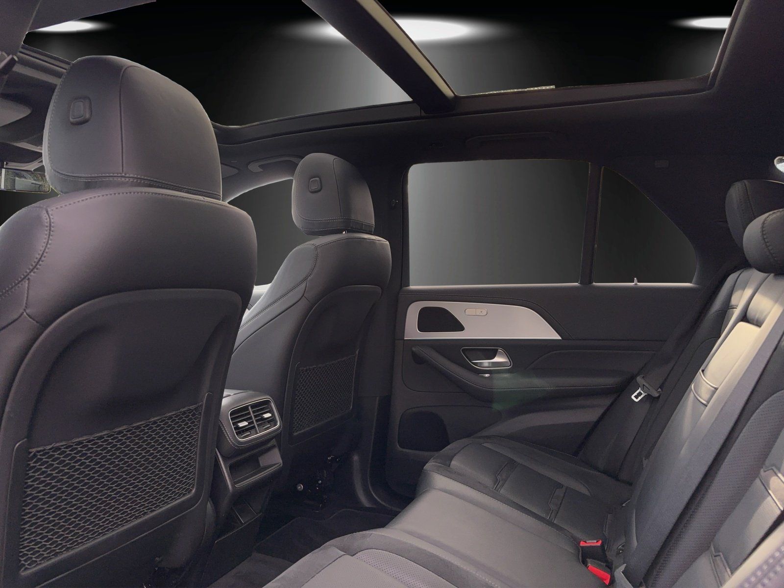 Fahrzeugabbildung Mercedes-Benz GLE 63 AMG Pano DISTRO Nappa AHK Kamera MLED EDW