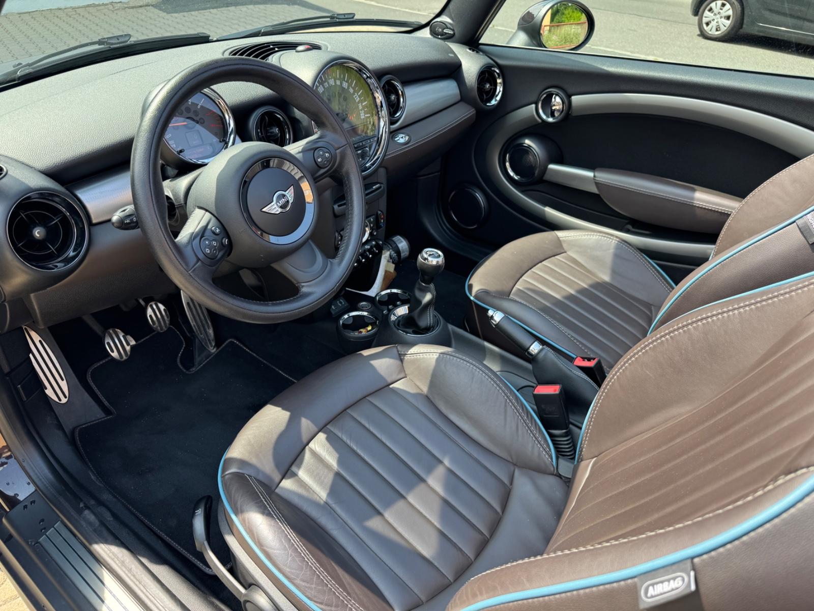 MINI Cooper S Cabrio Highgate Leder Bi-Xenon PDC Temp
