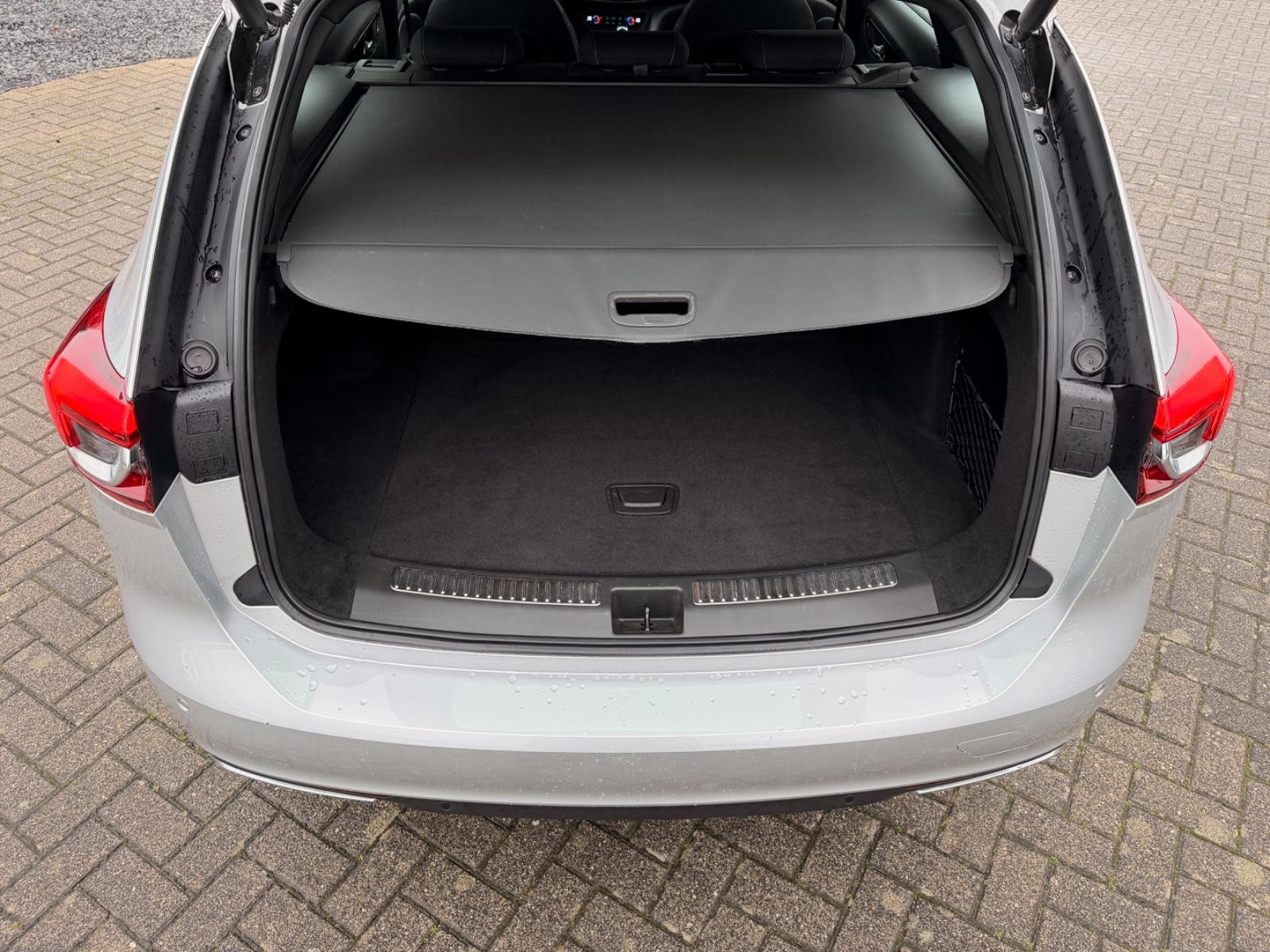 Opel Insignia B Sports Tourer*NAVI*LED-MATRIX*1HD*PDC