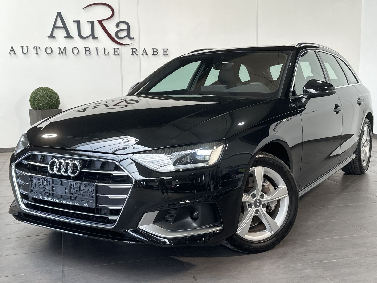 Fahrzeugabbildung Audi A4 Avant 40 TDI Advanced NAV+LED+AHK+PANO+17ZOLL