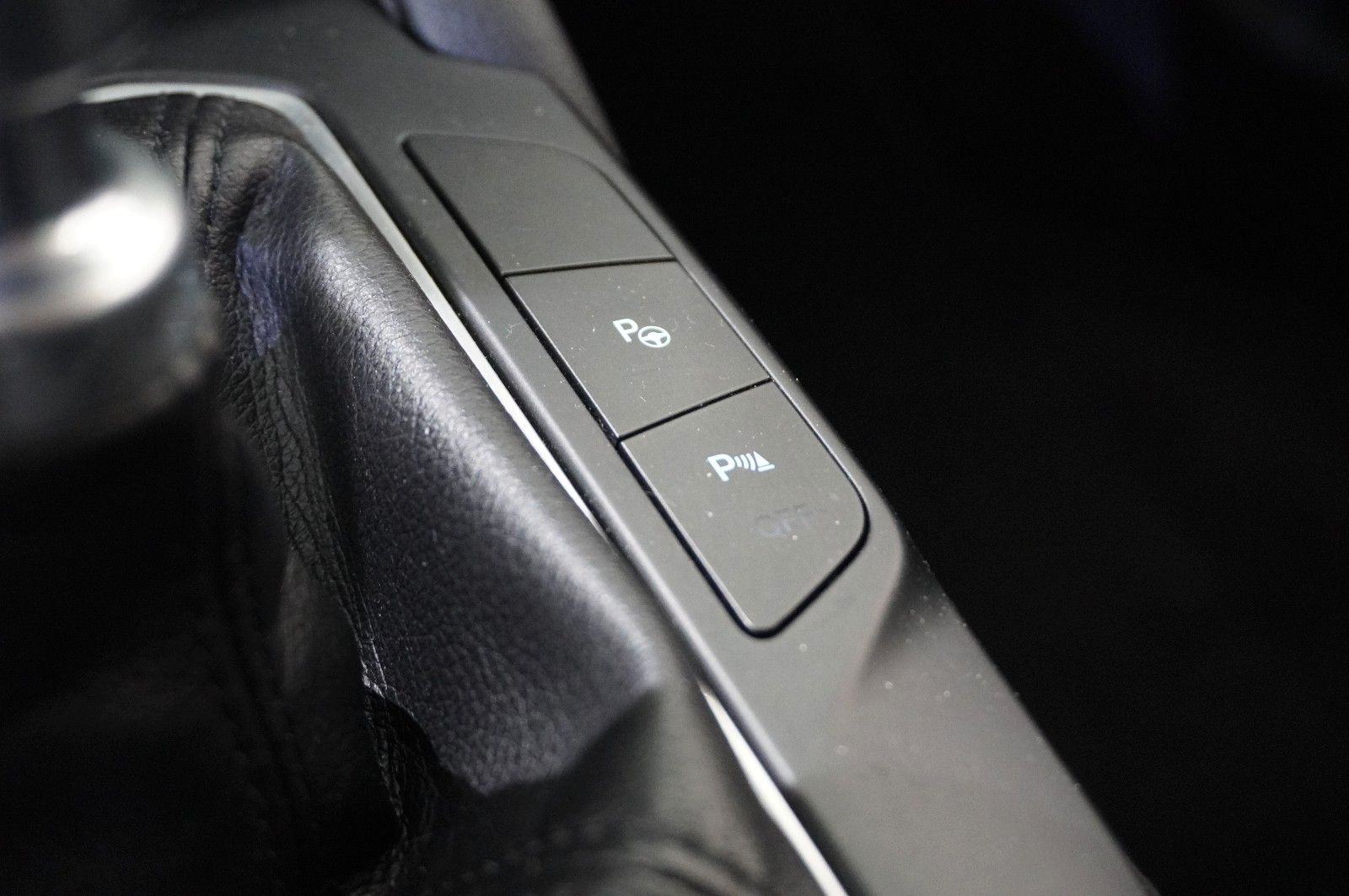 Fahrzeugabbildung Ford Focus Turnier 1.5D TITANIUM NAVI/LED/KAMERA/DAB+