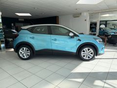 RENAULT Captur II Zen NAVI CAM LED PDC CARPLAY RENAULT Captur II Zen NAVI CAM LED PDC CARPLAY