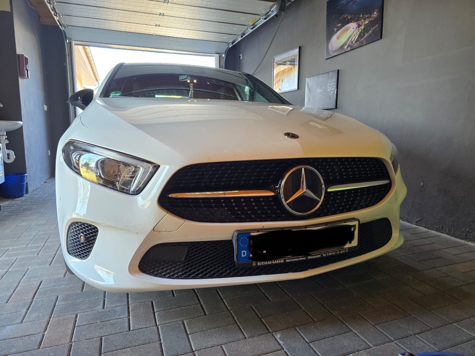MERCEDES-BENZ Mercedes-Benz A 200 Progressive 