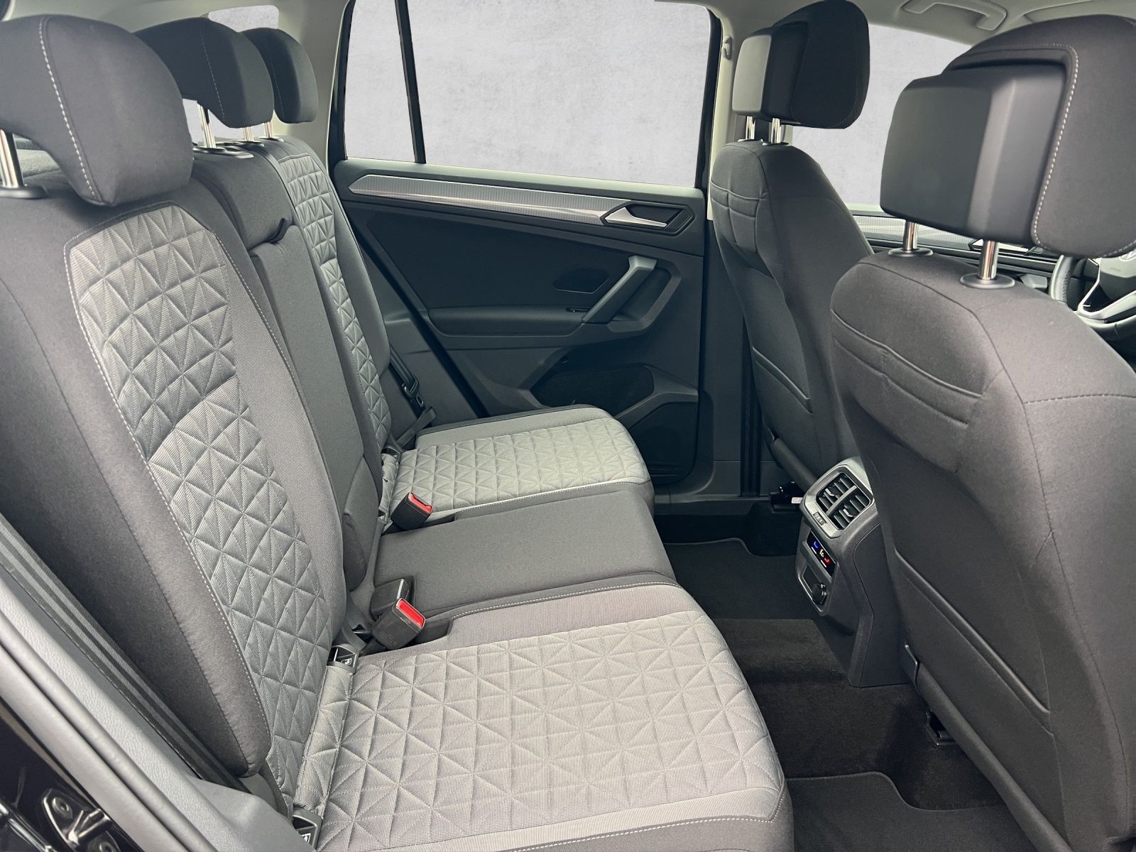 Tiguan Life 1.4 l eHybrid DSG ACC*Navi*LED