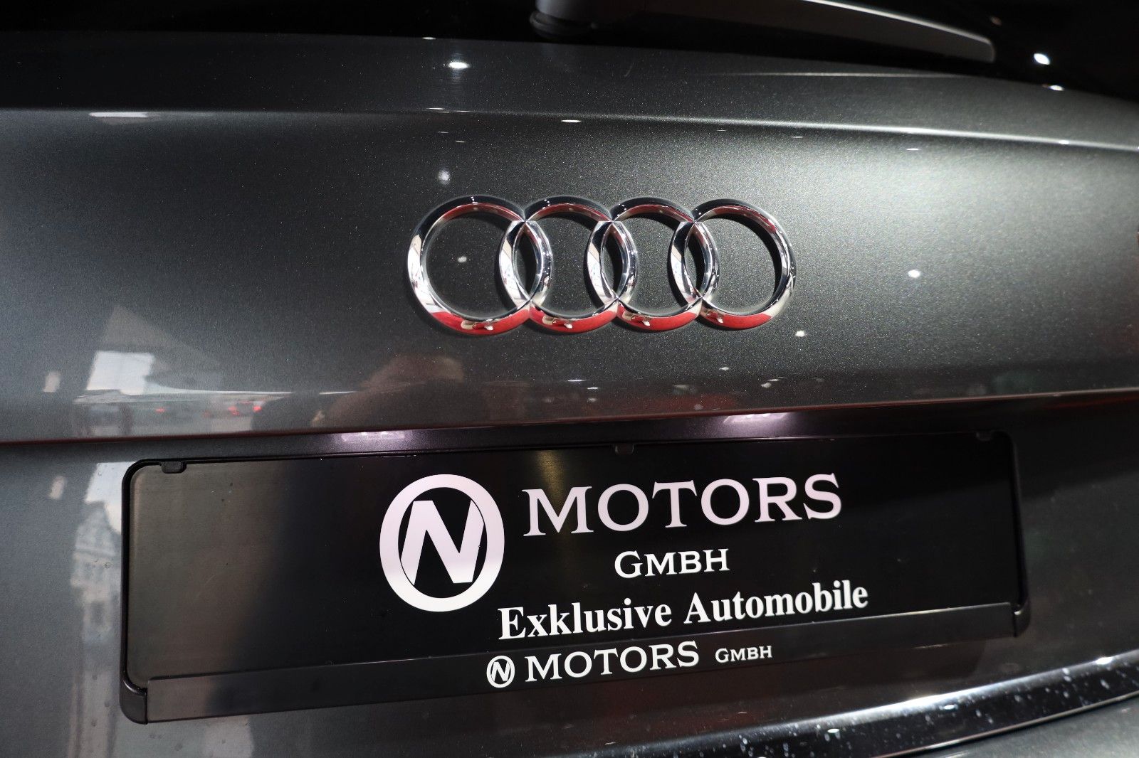 Fahrzeugabbildung Audi S6 Avant 4.0 TFSI *Panorama*Memory*K-Entry