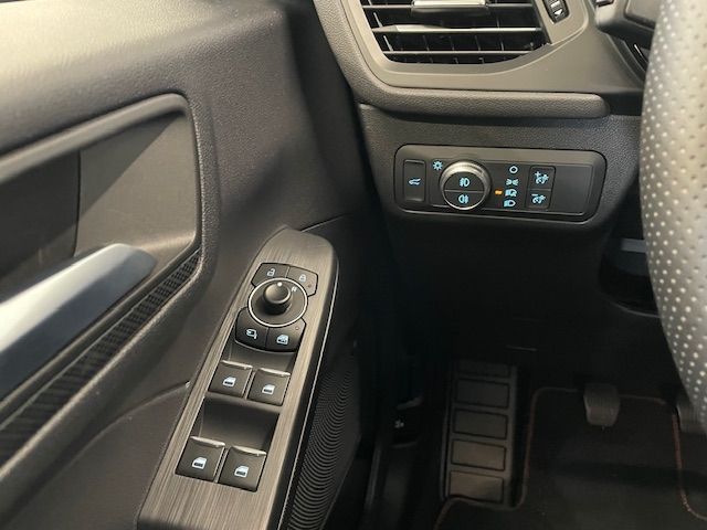 Fahrzeugabbildung Ford Kuga ST-Line X 1.5 Kamera totWinkelASS LED