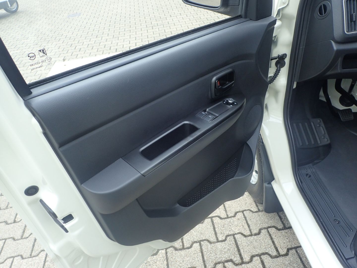 Fahrzeugabbildung Piaggio Porter NP6 SW Kipper LR 2,2m Pritschenlänge LPG