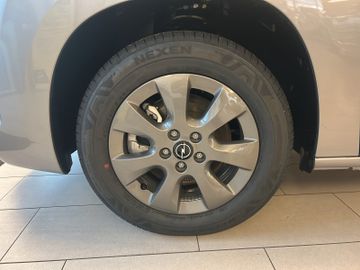 Fotografie 14 des Opel Combo Life 1,5 D Edition Navi, RFK, Lenkradheiz.