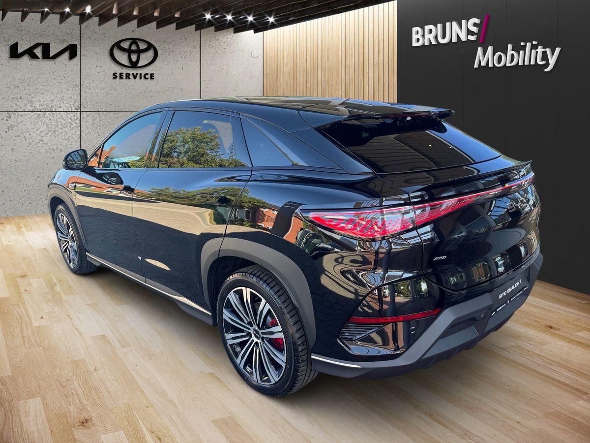 BYD SEALION 7