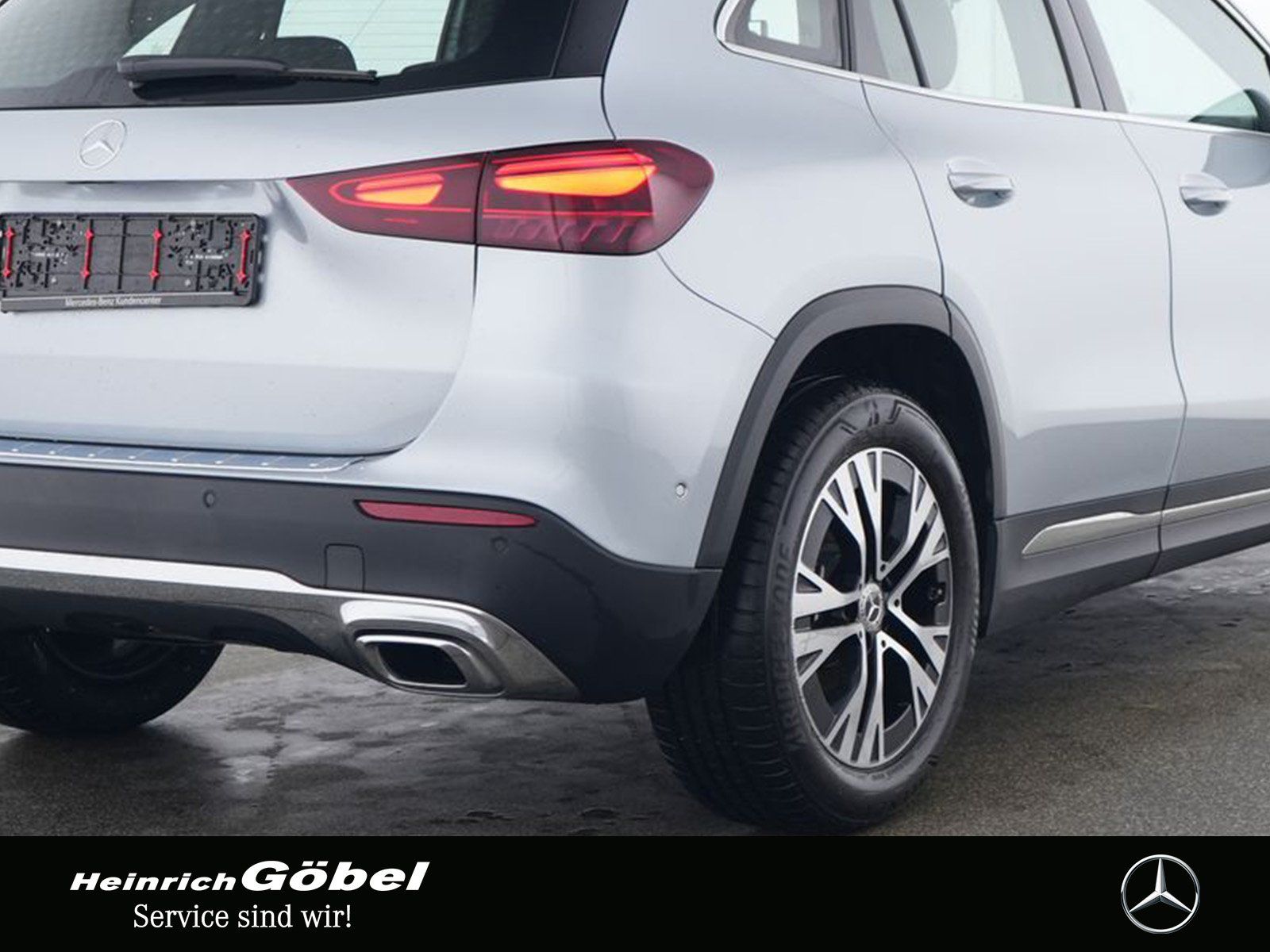 Fahrzeugabbildung Mercedes-Benz GLA 180 PROGRESSIVE ANHÄNGERVORRICHTUNG+CARPLAY