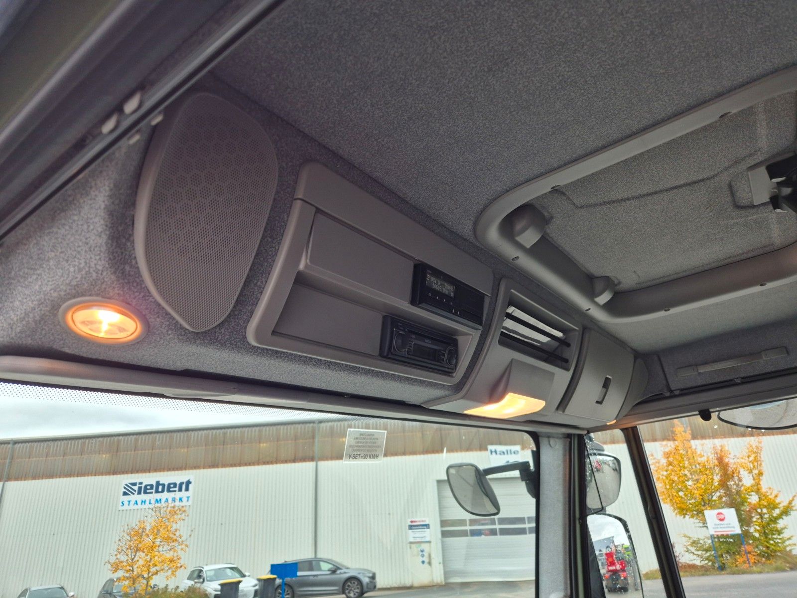 Fahrzeugabbildung Iveco Eurocargo ML100E22WM-BW 4x4 Pritsche L-Haus Bett