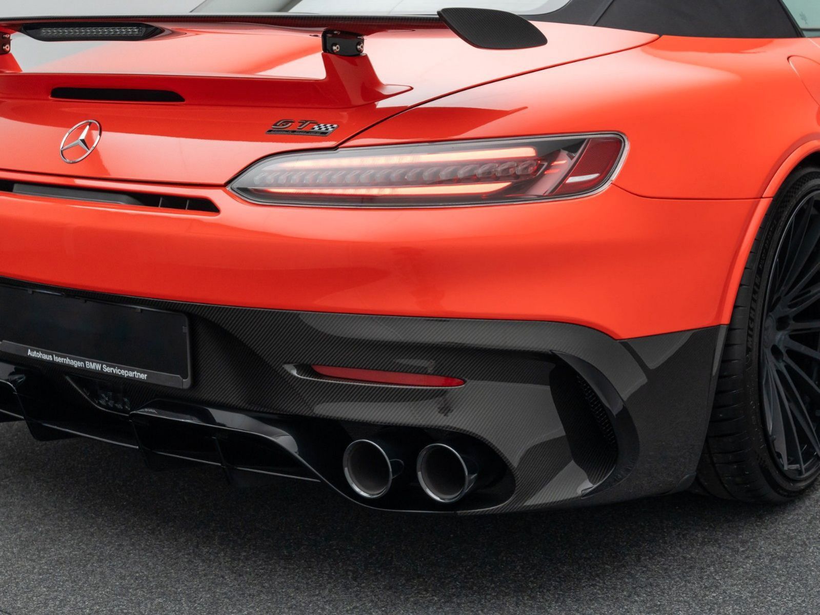 Fahrzeugabbildung Mercedes-Benz AMG GT C AMG GTC 4.0 V8 Black Series 1of1 900PS