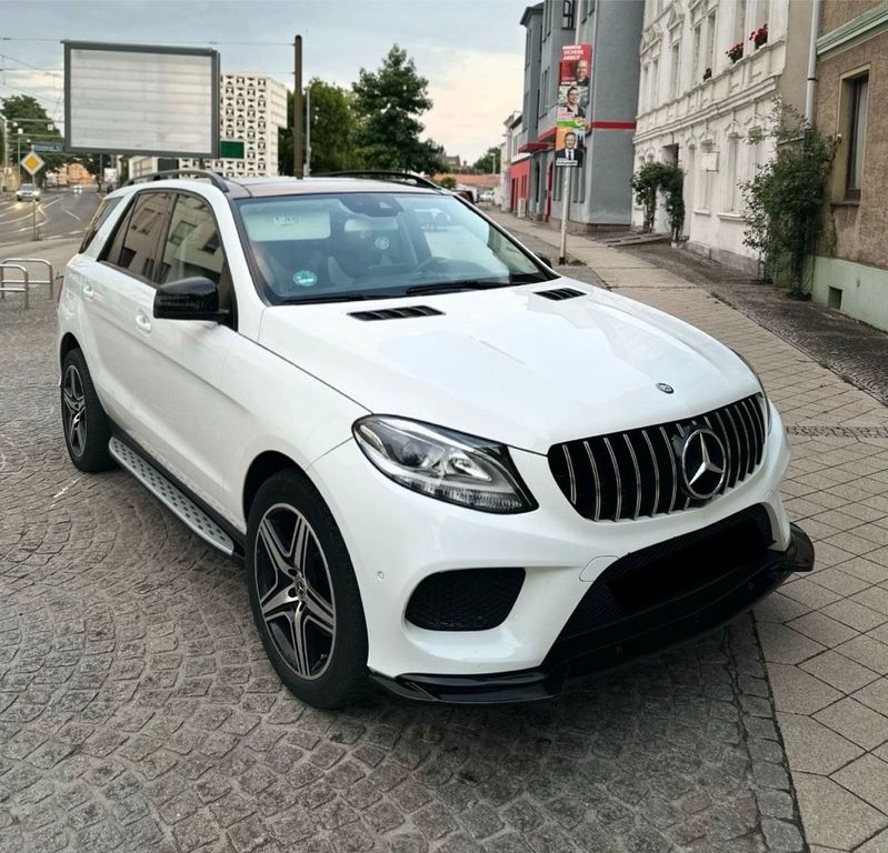 Image of Mercedes-Benz GLE 350