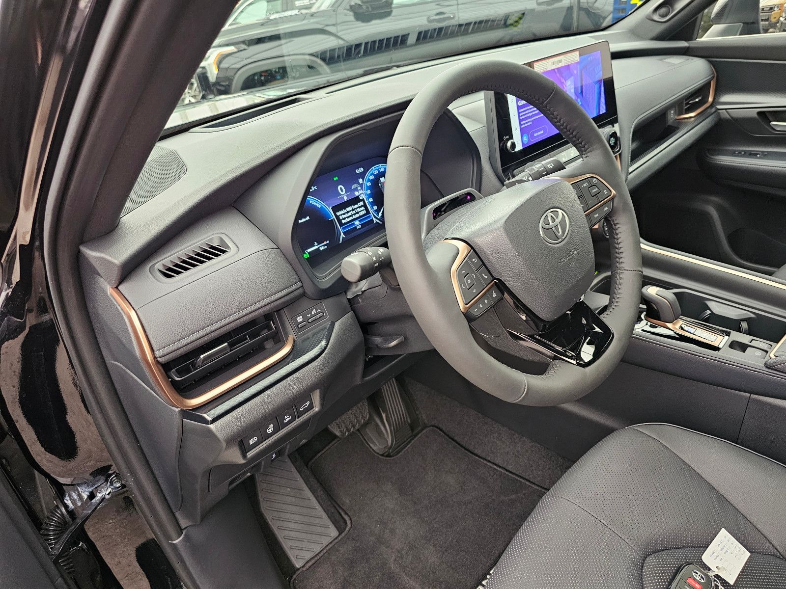 Fahrzeugabbildung Toyota GRAND Platinum Max T1: 64.900 EURO Stock !!!