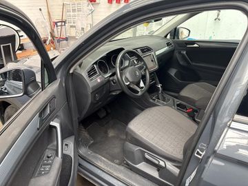 Volkswagen Tiguan - 8