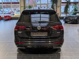 Volkswagen Tiguan Allspace 2.0 TDI4Moti DSG Highline R-Line - Volkswagen Tiguan Allspace: Vollleder