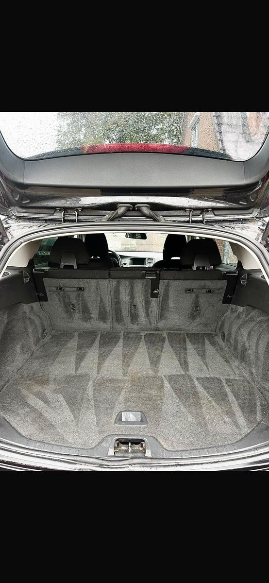 Volvo V60 2011 — двигун 163 HP (120kW)