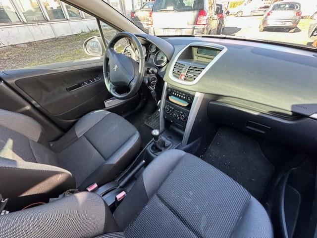 Peugeot 207 2012 — photo 14