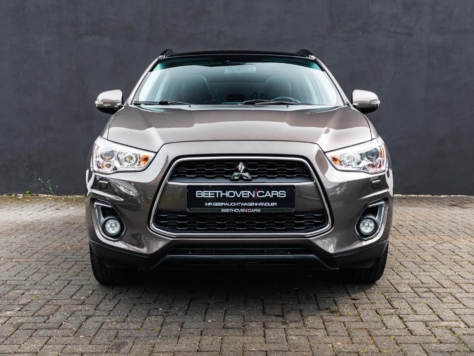 Mitsubishi ASX AUTOMATIK LEDER NAVI  4WD