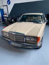 Mercedes-Benz W123 Coupé 280 - Mercedes-Benz aus 1984: Coupé
