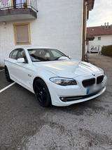 BMW f10 523i 3,0 - BMW 523: 523i F10