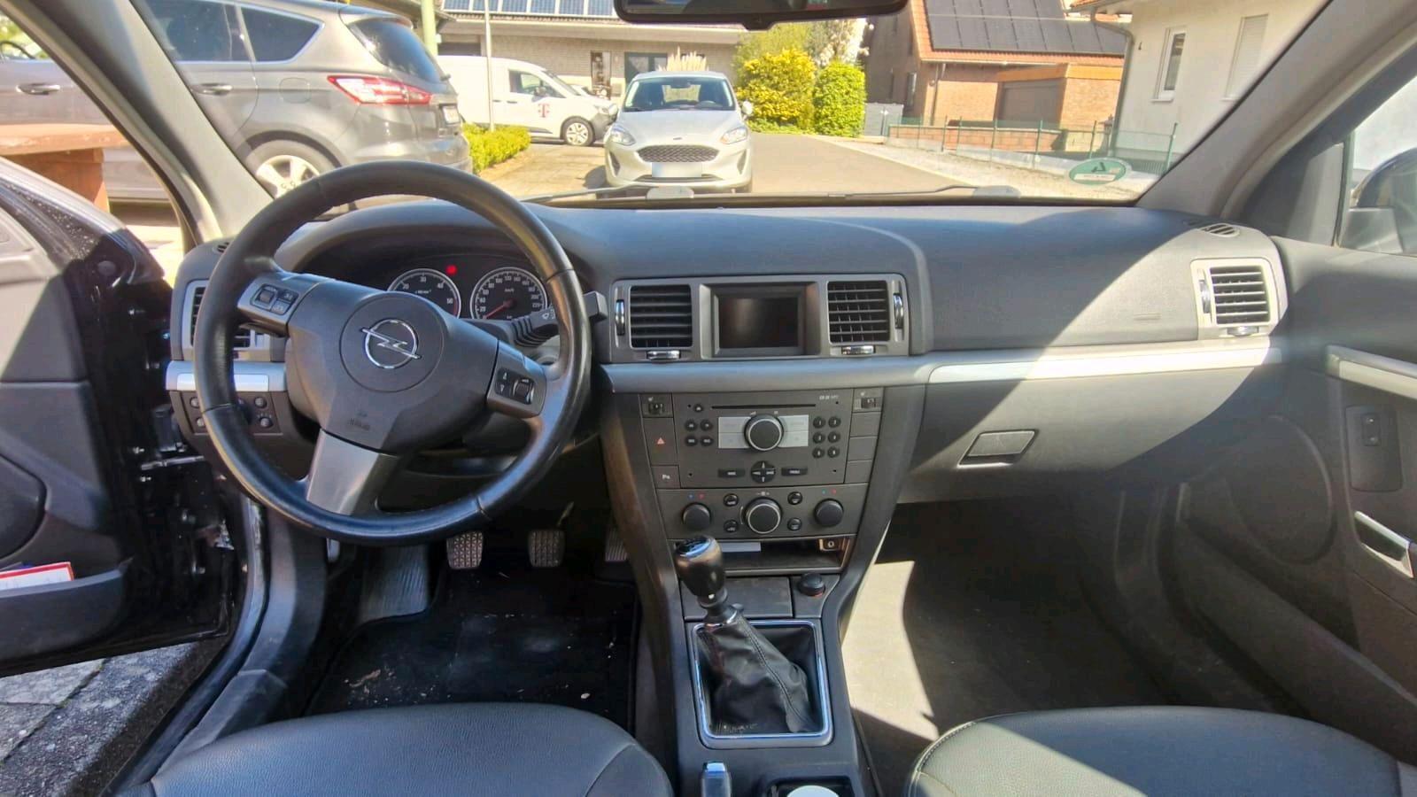 Opel Vectra 2008 — photo 13