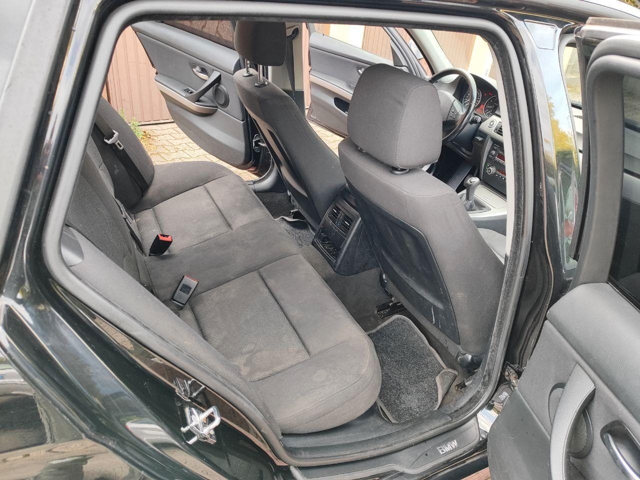 BMW 318 2007 — photo 13