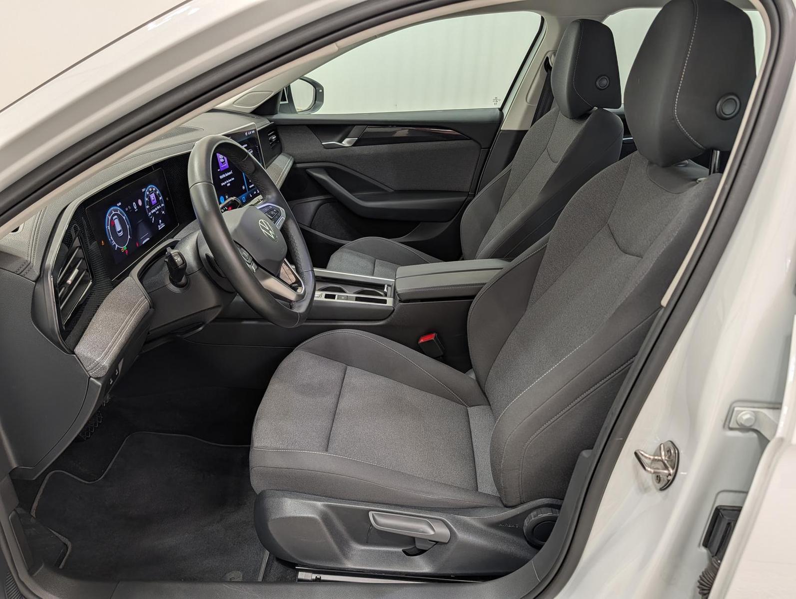 Volkswagen Passat 1.5 eTSI DSG ACC LED Winter App, миниатюра 7