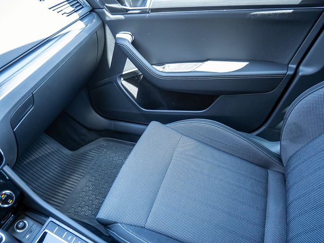 Foto Nummer 11: SKODA Superb