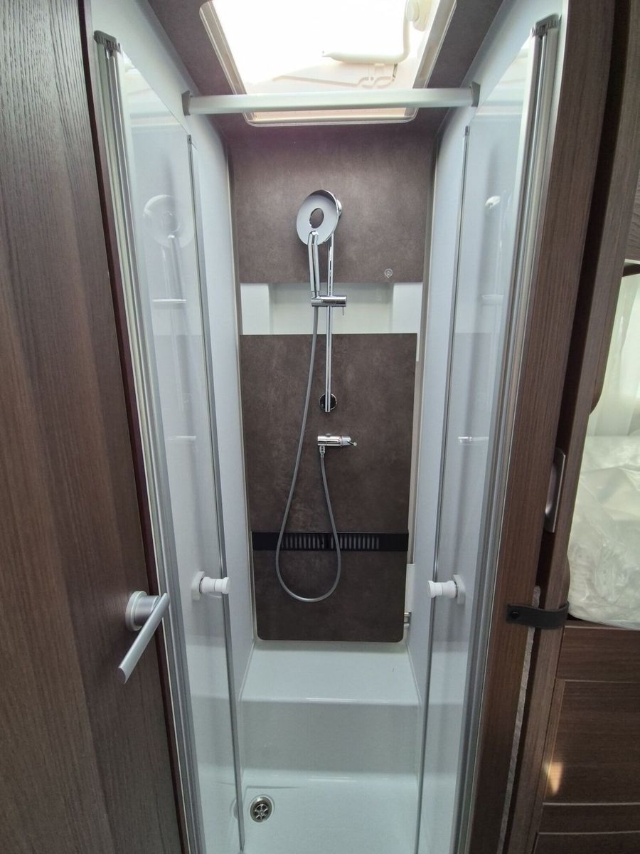 Fahrzeugabbildung Adria Coral Supreme 670 DL Klimaauto, LED, Navi, RFK