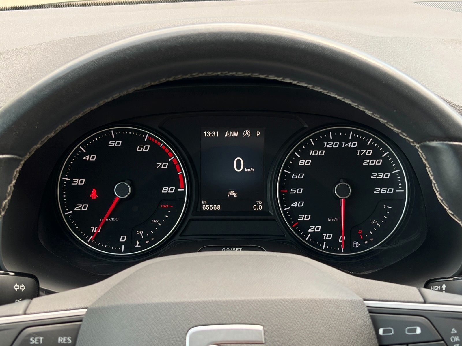Fahrzeugabbildung SEAT Ateca Style 1,5 TSI DSG Tempomat LHZ SHZ CAM NAV