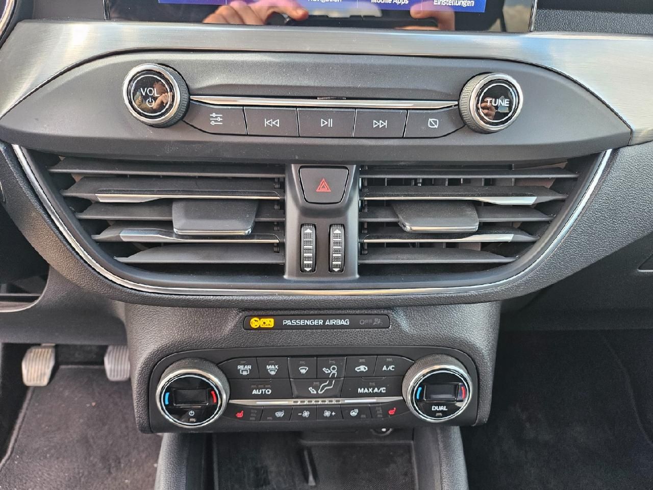 Fahrzeugabbildung Ford Focus Turnier Titanium