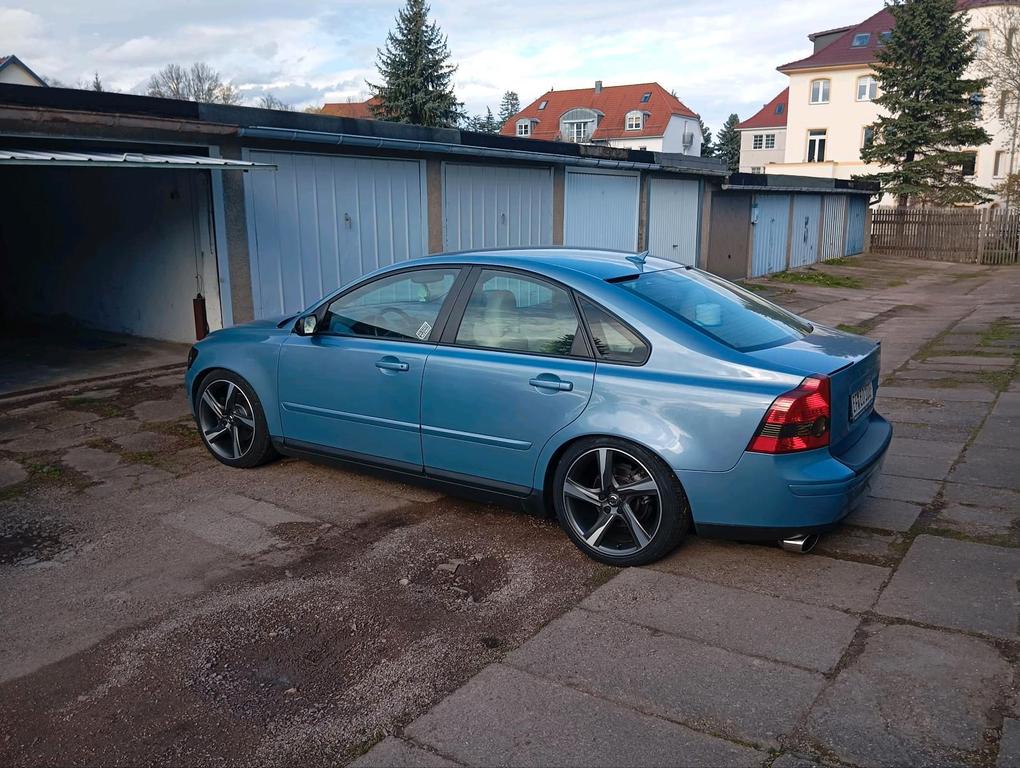 Volvo S40