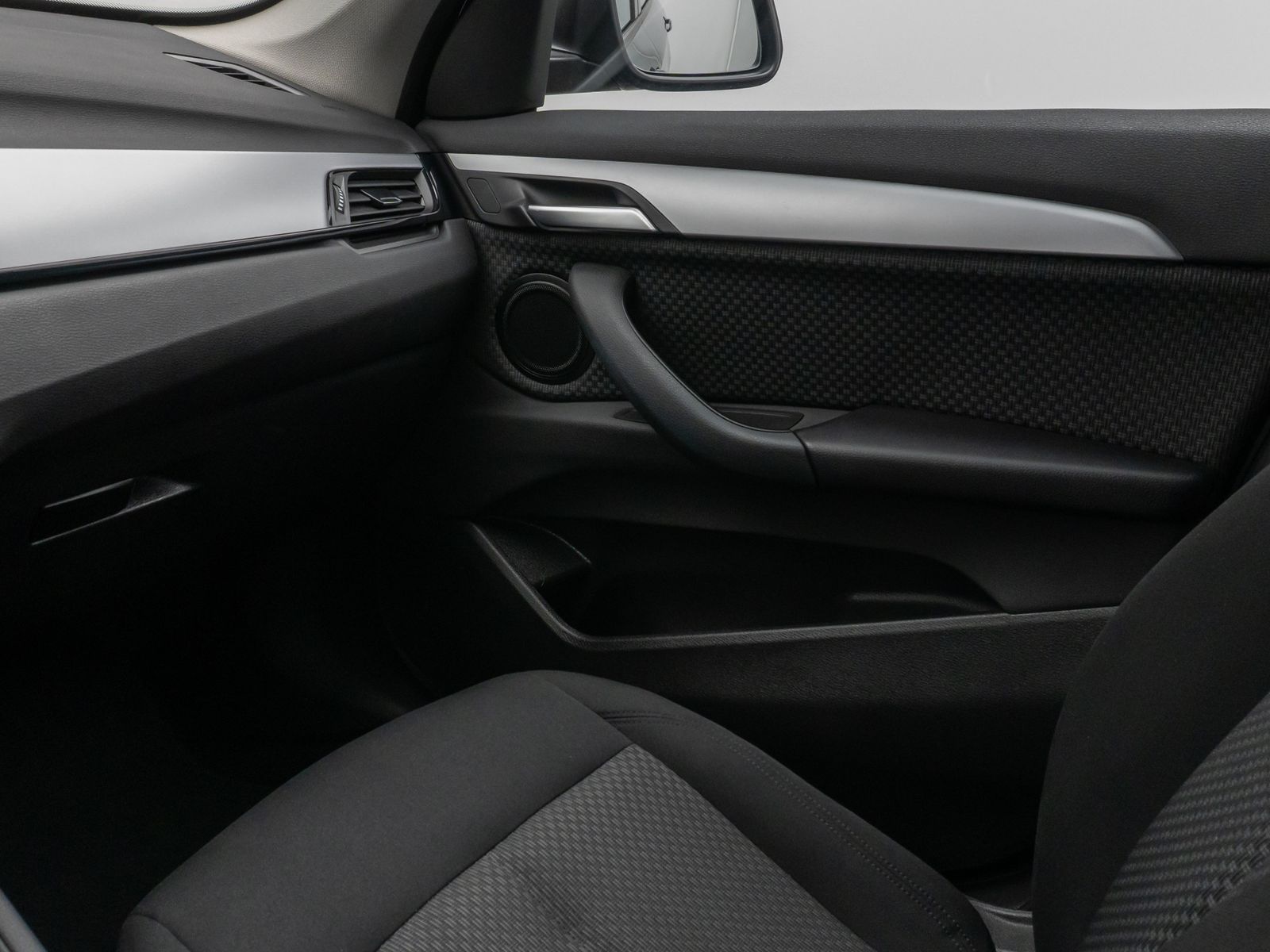 Fahrzeugabbildung BMW X1 sD20i Kamera DAB HiFi Navi Geschwindigkeitsre