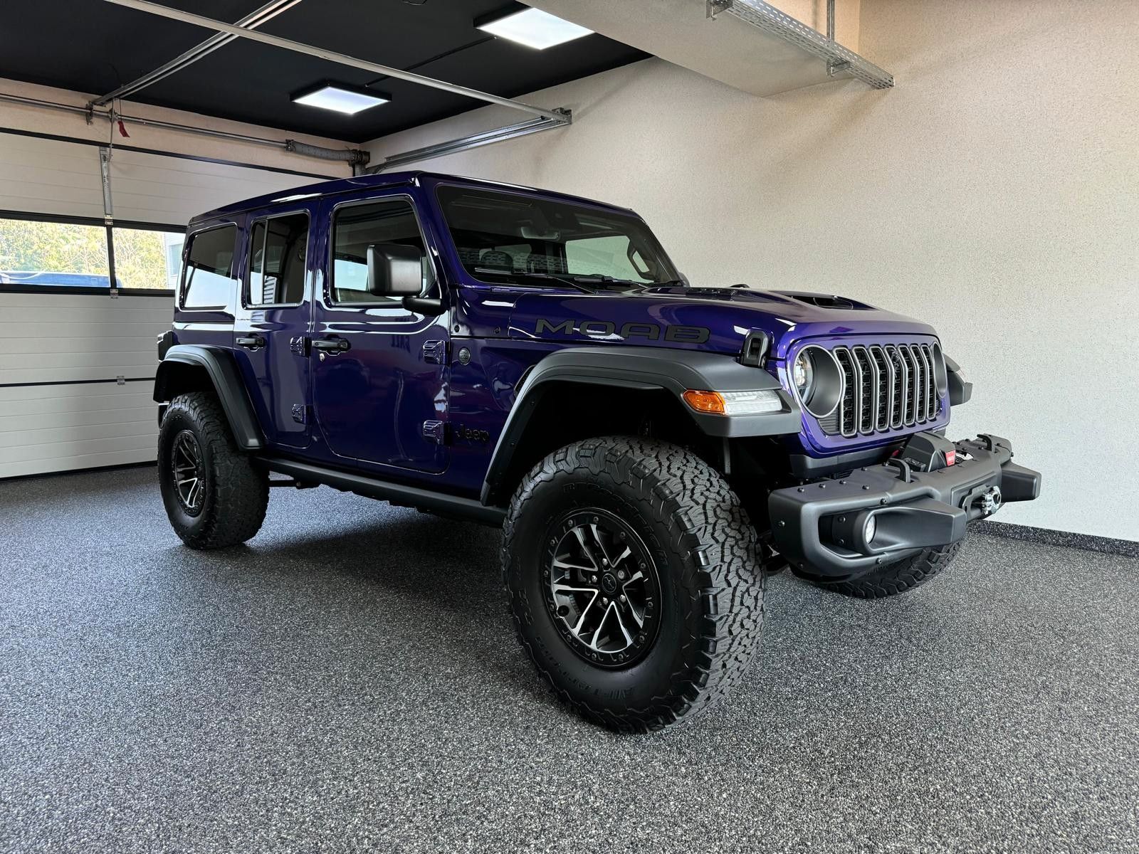 Fahrzeugabbildung Jeep MOAB 392-6.4L HEMI V8-WINDE-SKY ONE-35"