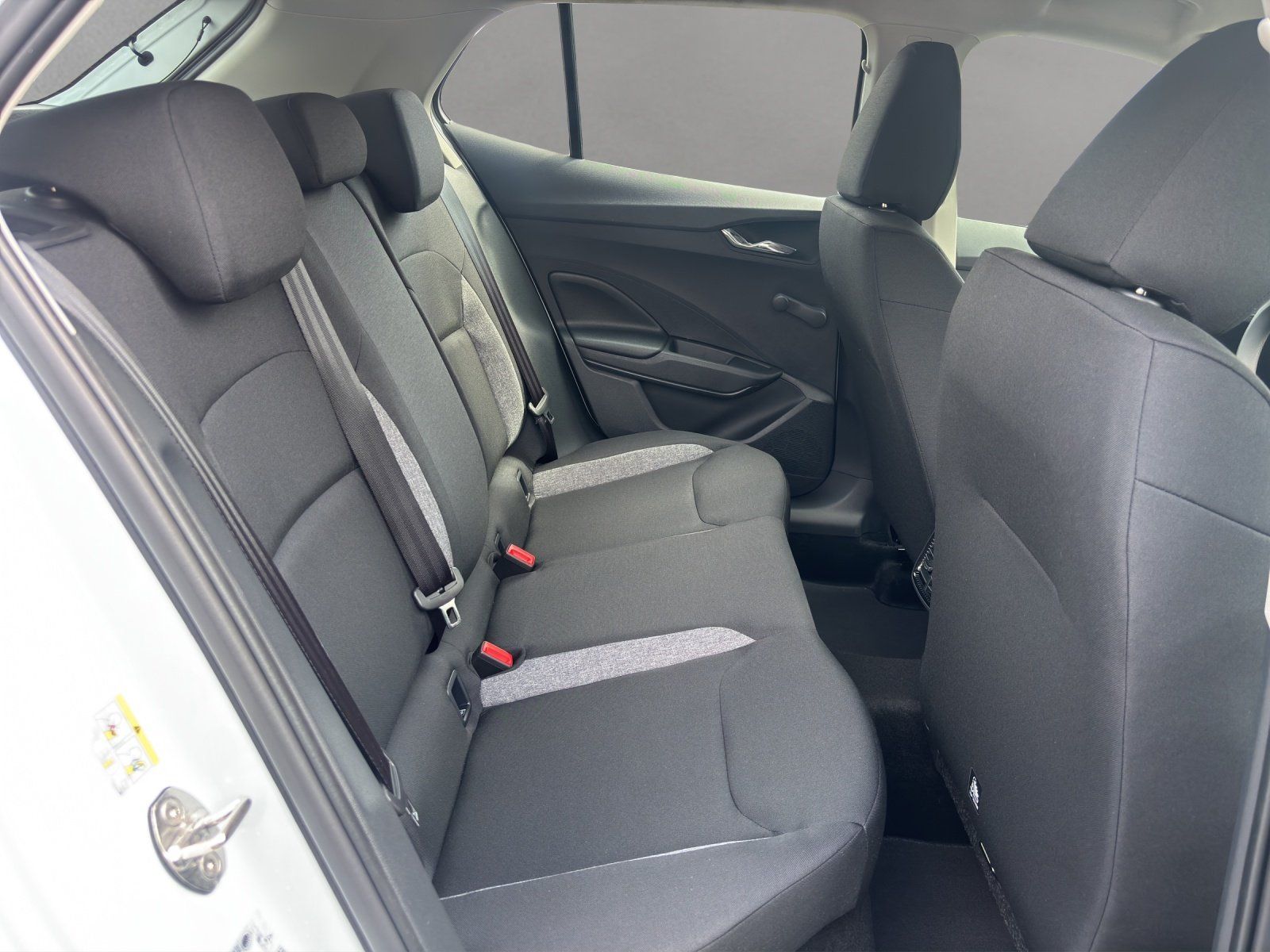 Fahrzeugabbildung SKODA Fabia Essence 1,0 TSI 70 kW