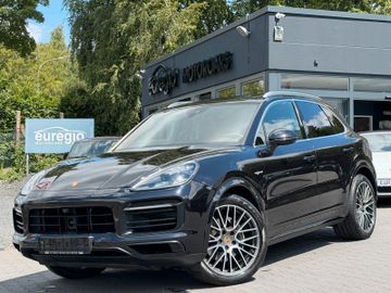Porsche Cayenne - 1
