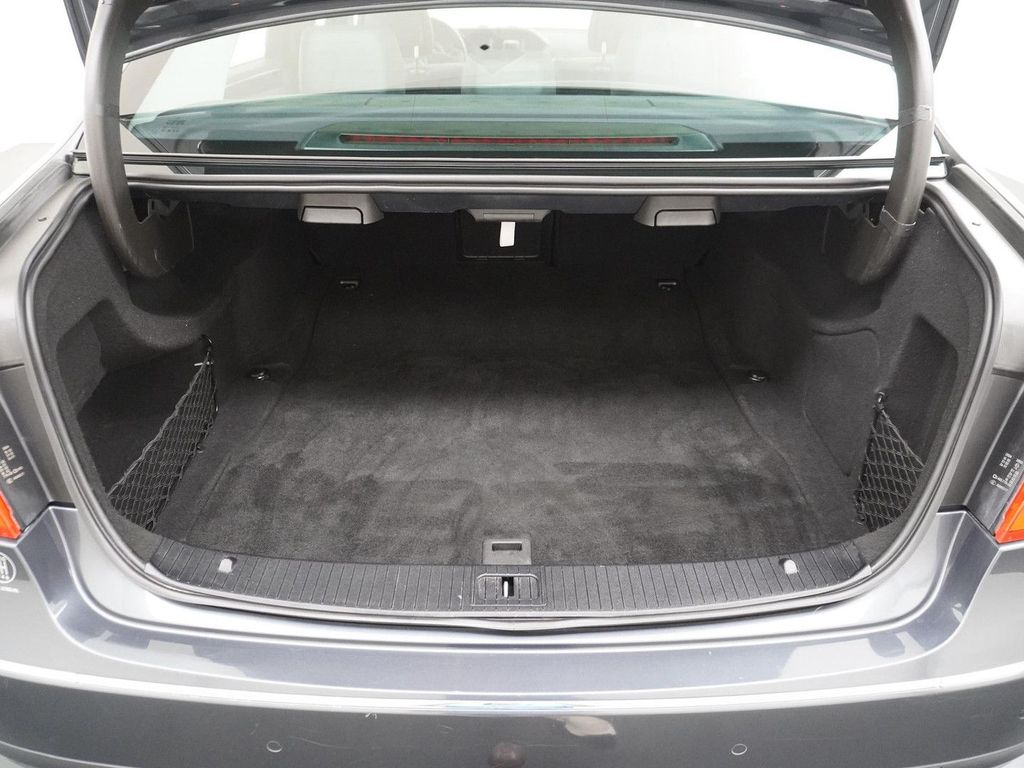 Mercedes-Benz E 200 CGI Business Class Avantgarde