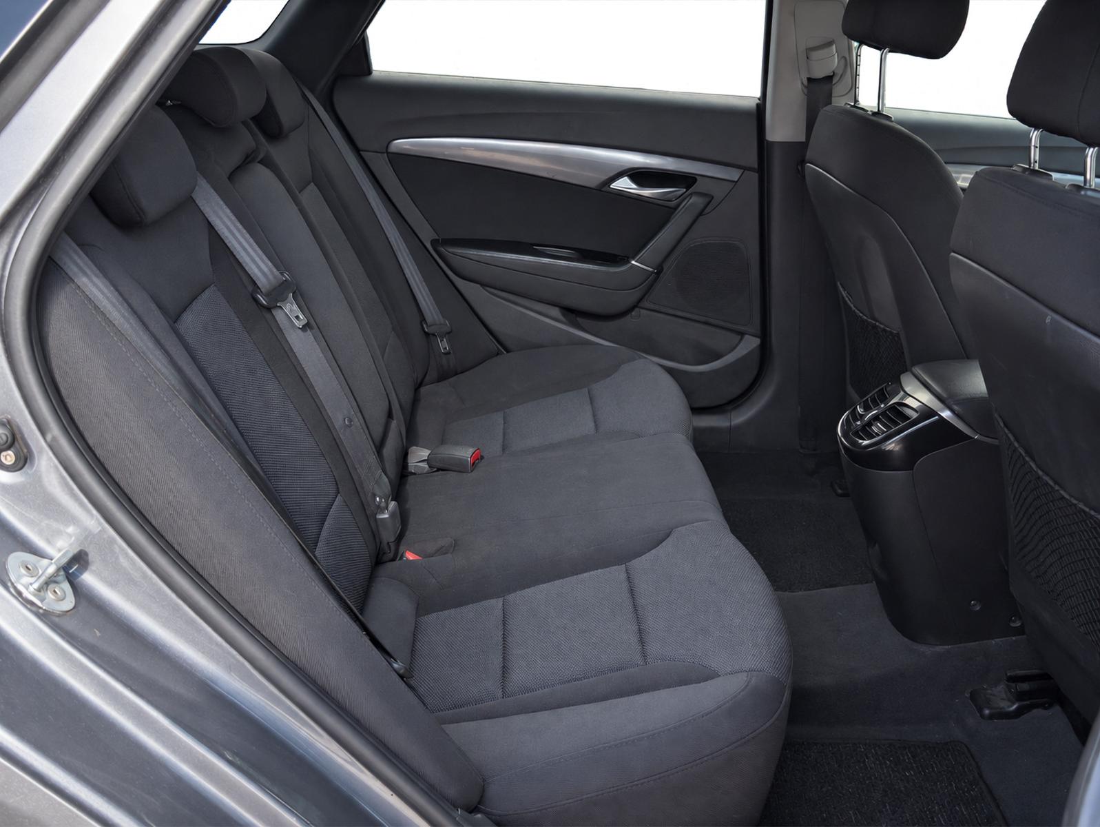 Hyundai i40 2013 — photo 22
