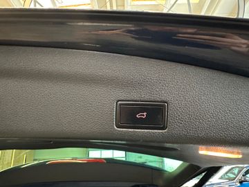 Volkswagen Sharan Highline*AHK*Klima*7-Sitzer*Navi*Bi-Xenon