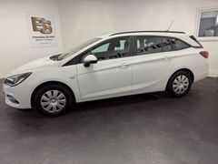 OPEL Astra K Sports Tourer Business*NAVI*PDC*AHK* OPEL Astra K Sports Tourer Business*NAVI*PDC*AHK*