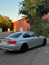 BMW E92 330d LCI/ scheckheft gepflegt/ Sta... - BMW 330: Coupe, 330d