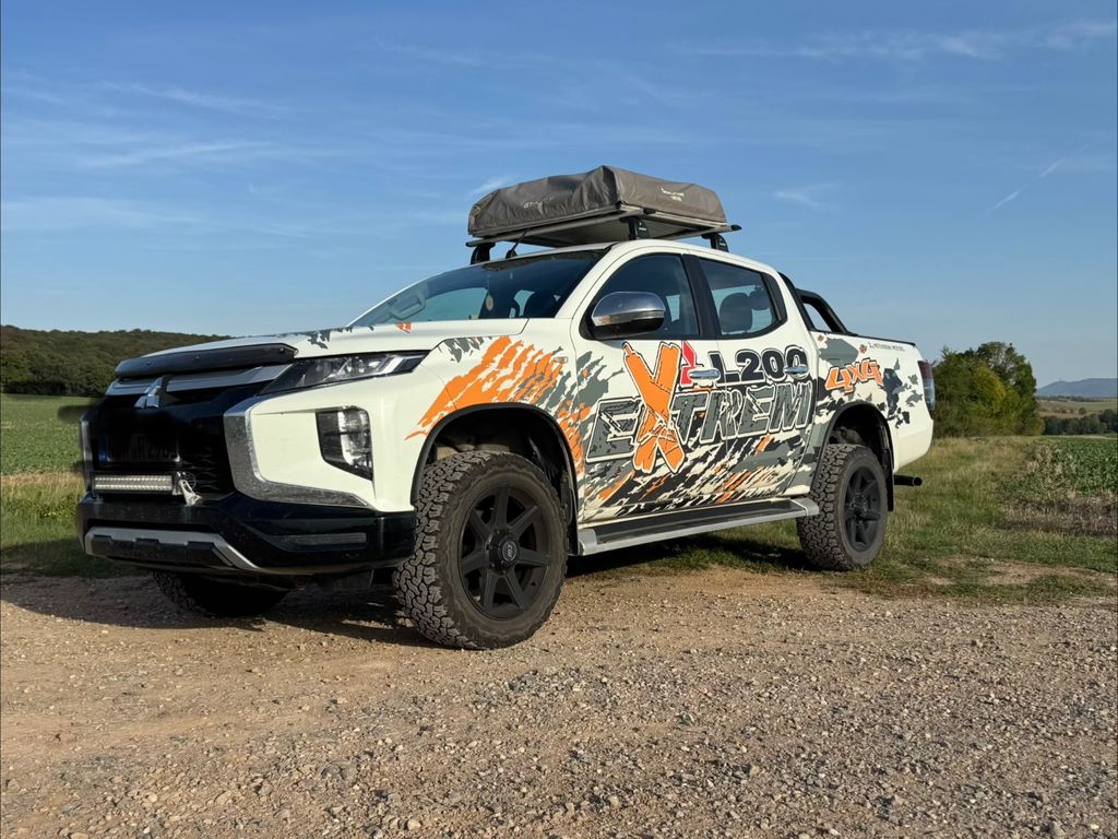 Image of Mitsubishi L200