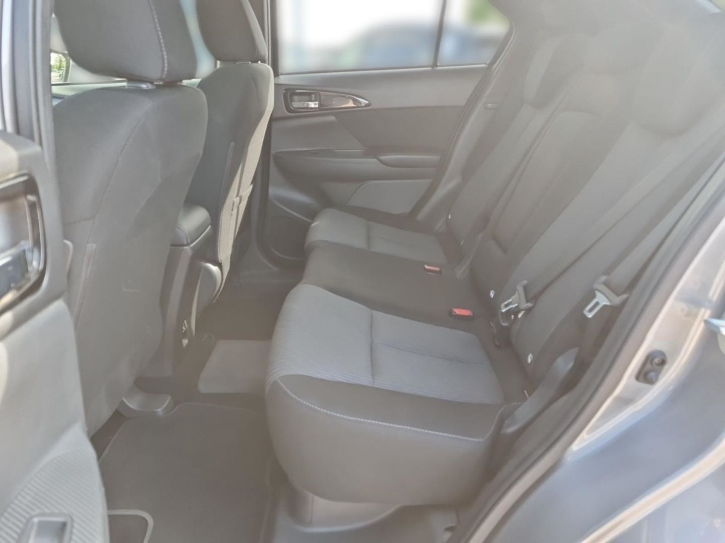 Fahrzeugabbildung Mitsubishi Eclipse Cross Basis 2.4 PHEV 4WD ALLWETTER+KAMER