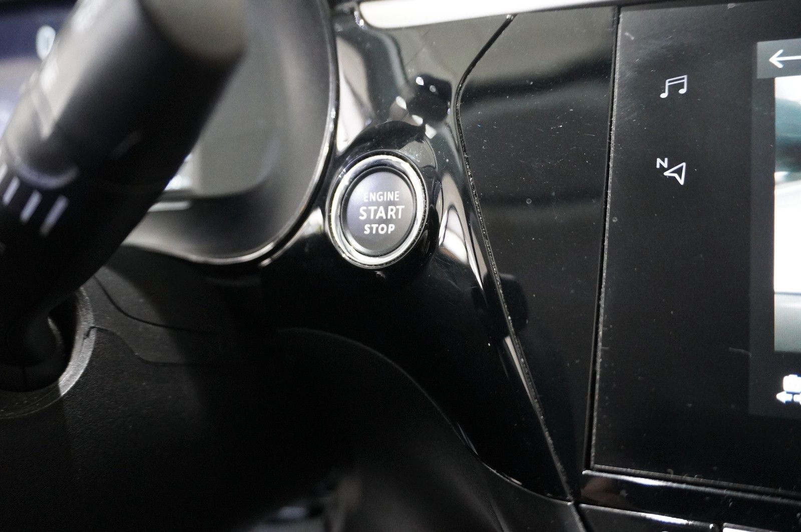 Fahrzeugabbildung Opel Corsa-e ELEKTRO 1-PHASIG NAVI/DAB/KAMEERA/VIRTU.