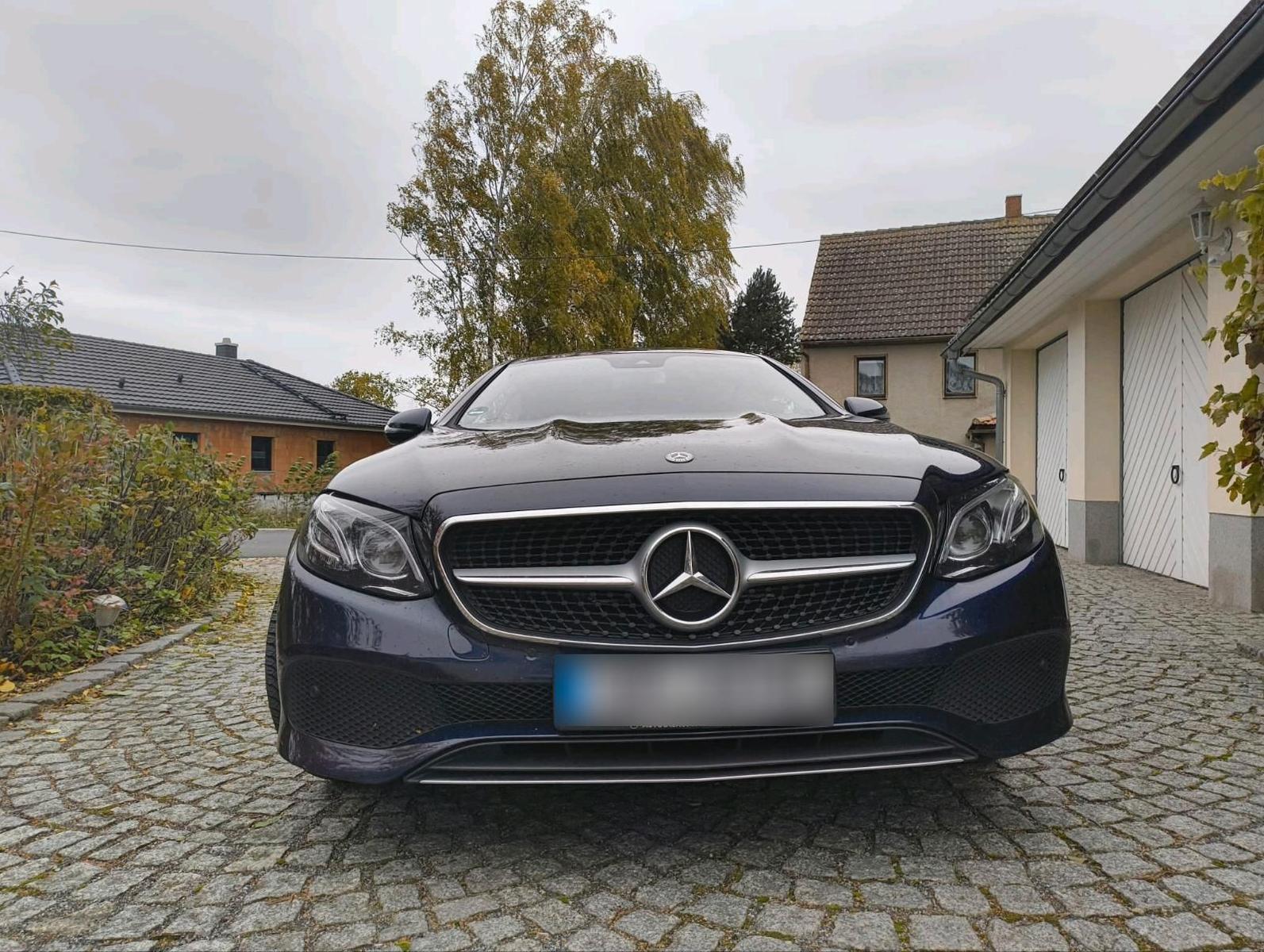 Mercedes-Benz E 220