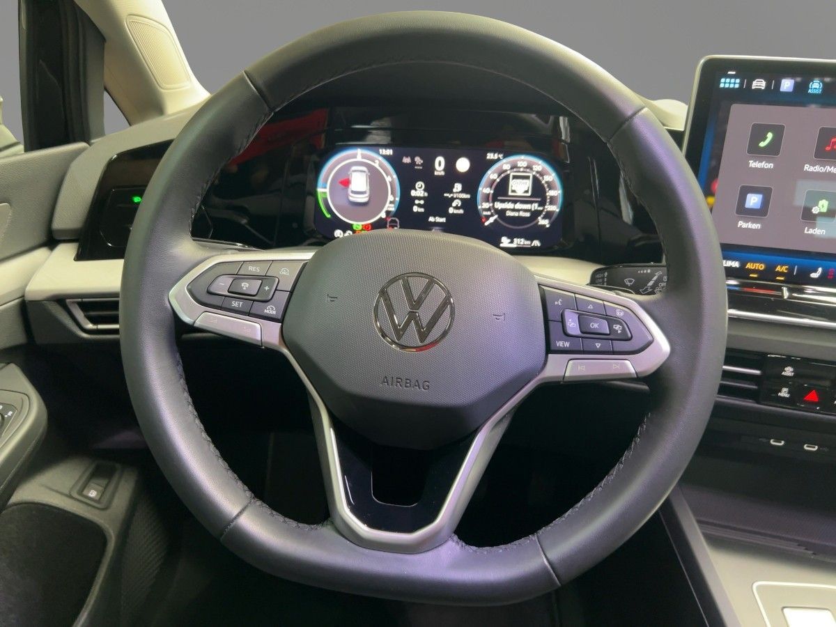Volkswagen Golf - Bild 13