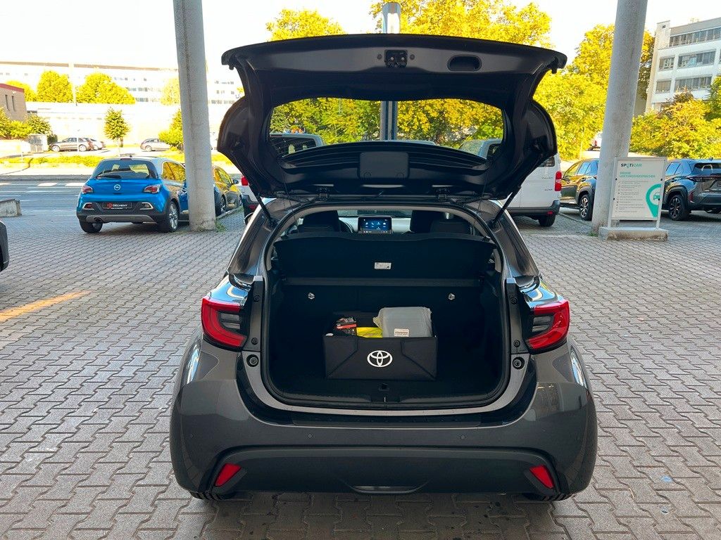 Fahrzeugabbildung Toyota Yaris Hybrid Teamplayer Comfortpaket